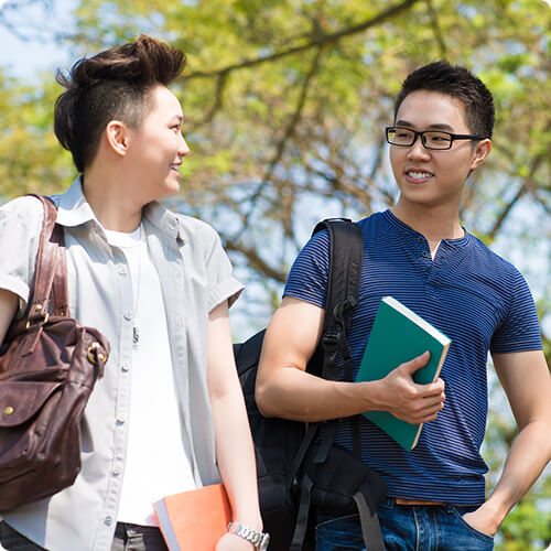 自然豊かなJapan Language Academyの校舎でのびのびと学ぶ外国人留学生